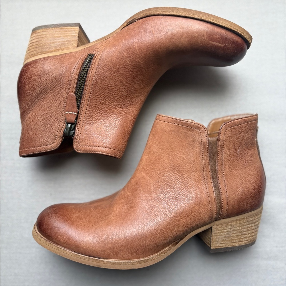 Clarks Maypearl Ramie Women’s Leather Ankle Boots Size 7.5